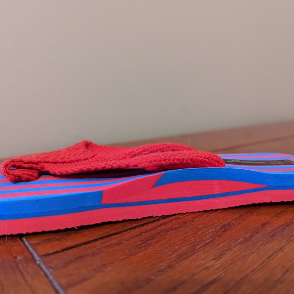 Messina Red & Blue Striped Sandals Thong Flip Flops Unisex Kids sz XS NWOT - Picture 2 of 8